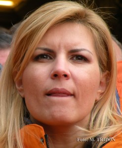 Elena-Udrea-07