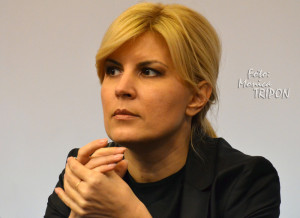 Elena-Udrea-55