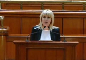 Elena-Udrea-71
