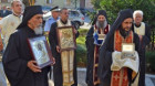 Sute de clujeni s-au închinat la sfintele moaşte aduse de la Schitul românesc Prodromu