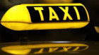 Taxiurile din zona aeroporturilor, verificate de poliţişti