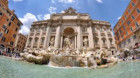 Fontana di Trevi, sufocată zilnic de fluxul mare de turişti