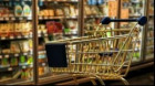 Asociaţia Pro Consumatori cere îngheţarea preţurilor la unele alimente
