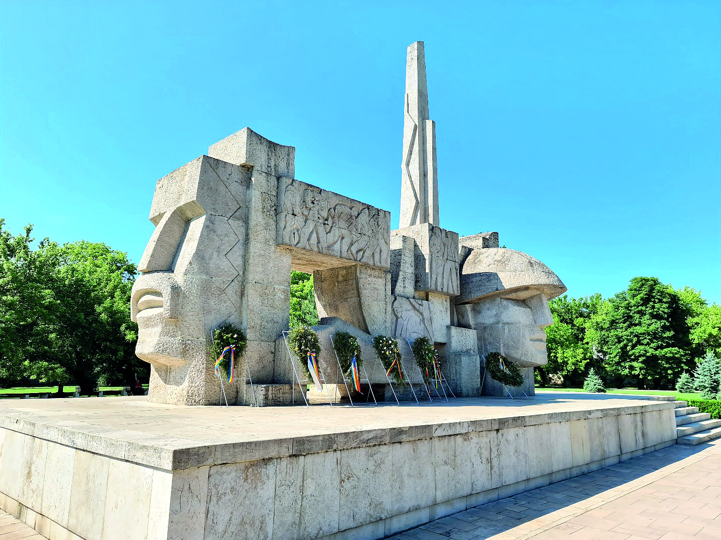 concern Bye bye organ Proiect grandios de minimalizare a celebrului Monument al Ostașului Român  de la Carei – ziarulfaclia.ro