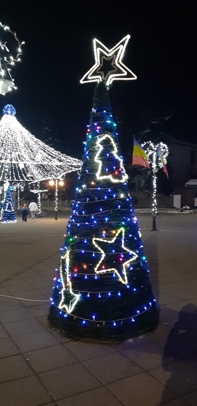 Iluminat Festiv la Huedin