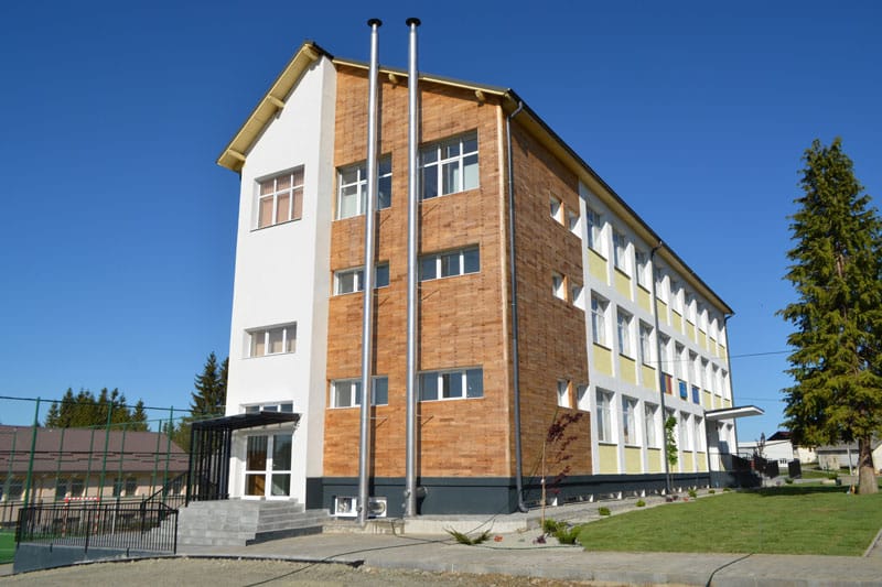 Scoala-Belis-3