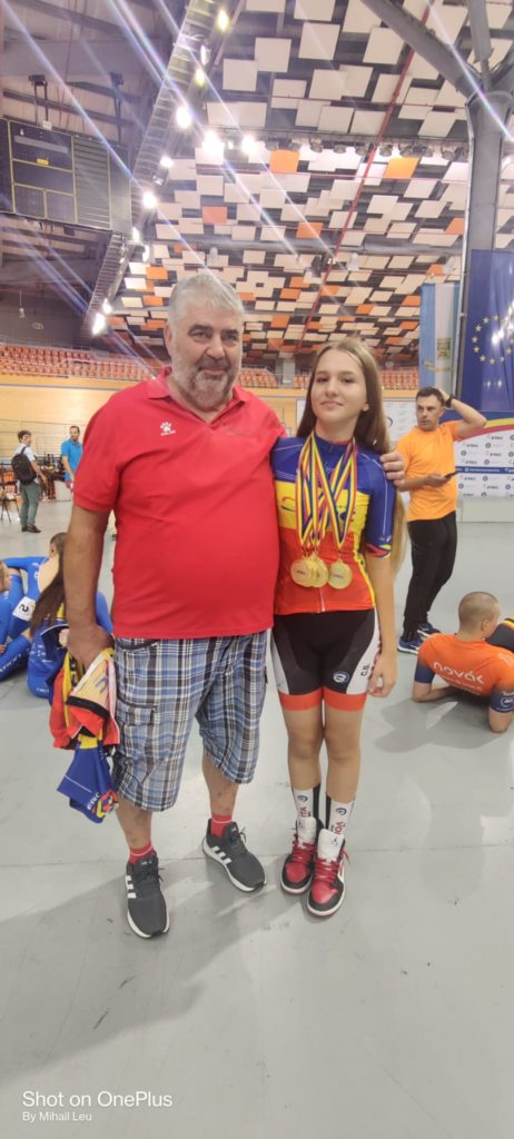 dl.antrenor Vasiliu Ciclism cu sp.Patrascu Ioana