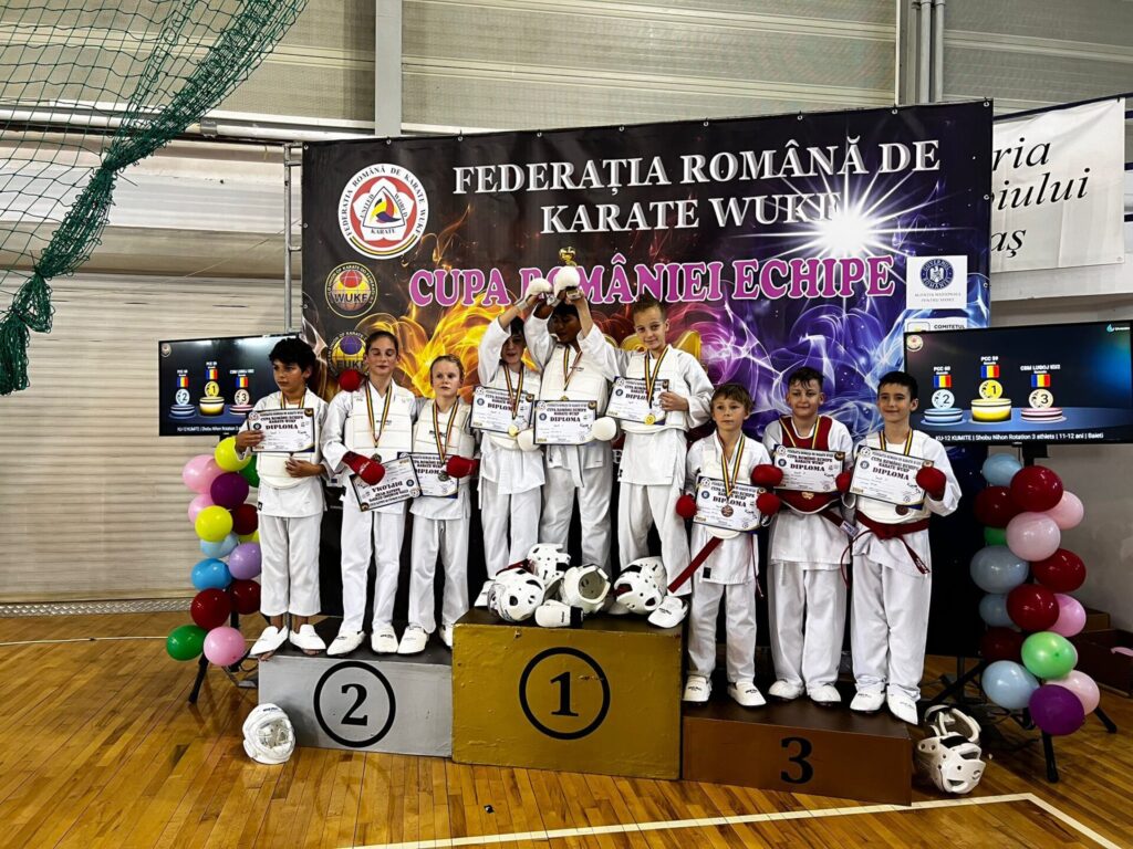 eef2895a-35d7-4815-81a1-ebc19c1e8e10